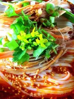 Make Spicy chicken noodles step 7