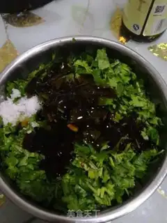 Make Summer appetizer spicy water step 2