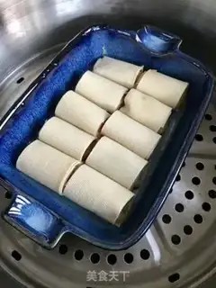 Make A thousand rolls of meat step 5