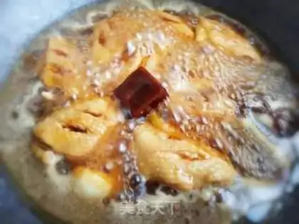 Make Red sugar chicken wings step 2