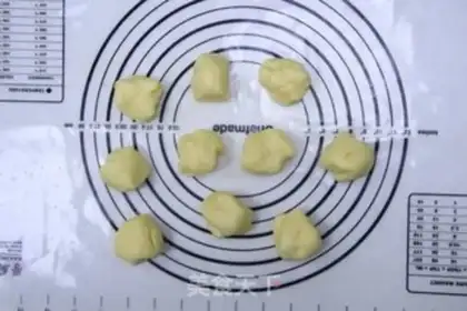 Make Cathedral soy potatoes step 3