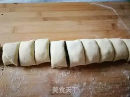 Make Black sesame roll step 12
