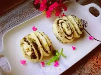 Make Black sesame roll step 19