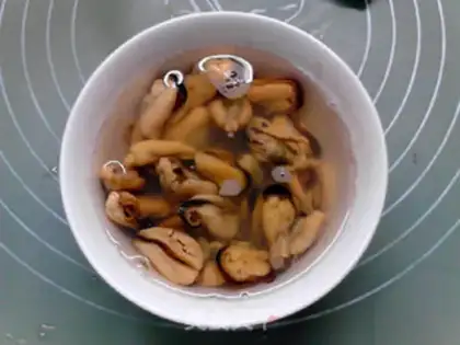 Make Squirt mushrooms and gravy step 1
