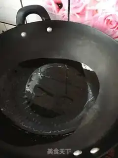 Make Tomato fried eggs step 2