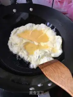 Make Tomato fried eggs step 3