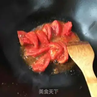 Make Tomato fried eggs step 6
