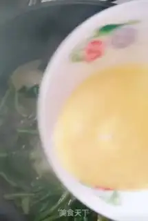Make Spinach omelet soup step 8