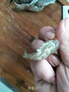Make Pretzels with back shrimp step 0