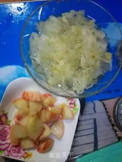 Make Peaches roses silver ears step 1