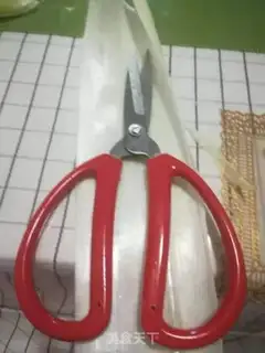 Make Flowers onion step 1