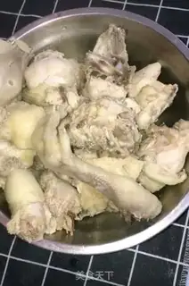 Make A chicken-cooked potato stew step 4