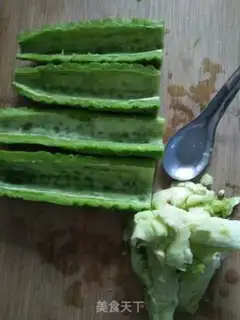 Make Eggs and guacamole step 2