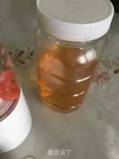 Make A watermelon ball with honey yogurt step 0