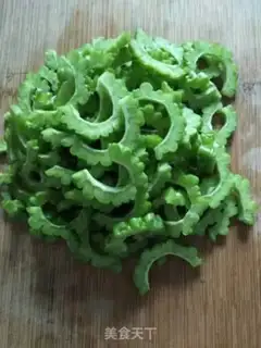 Make Eggs and guacamole step 3