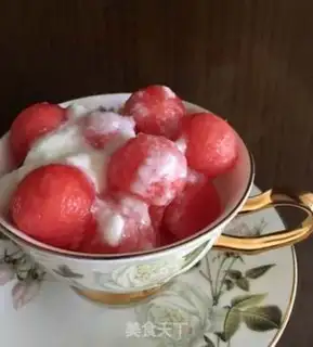 Make A watermelon ball with honey yogurt step 4