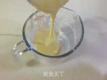 Make French strawberry cake step 5