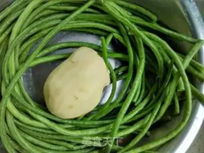 Make Soy potatoes and beans step 0