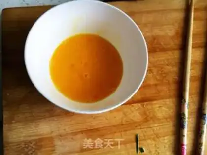 Make Empty cabbage egg soup step 3