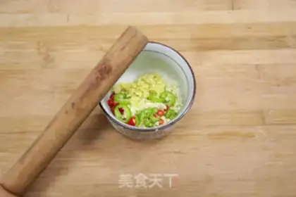 Make Thai spicy shrimp step 2