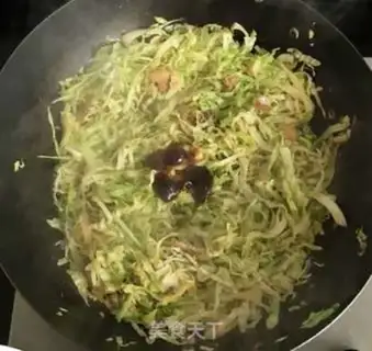 Make Five bouquets for the head step 4