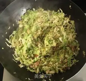 Make Five bouquets for the head step 5
