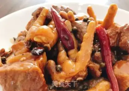 Make Red chicken claws with pork step 6