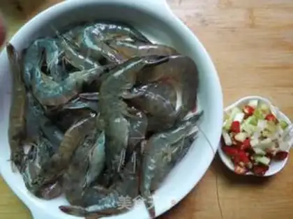 Make Spicy fan shrimp step 1
