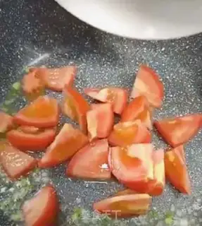 Make Tomatoball soup step 4