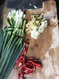 Make Thirteen crayfish step 1