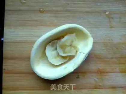 Make Fast-hand banana souffle step 2