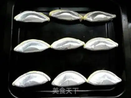 Make Fast-hand banana souffle step 4