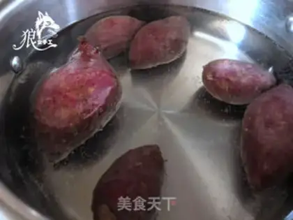 Make Purple banana shake step 1