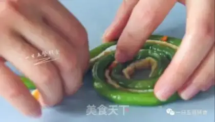 Make Egg lollipop step 7