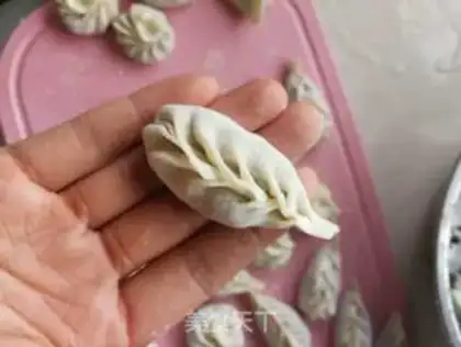 Make A simple beef water bun step 7