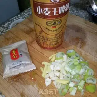 Make Red sugar beer chicken step 1