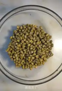 Make Milky green bean ice cream step 0
