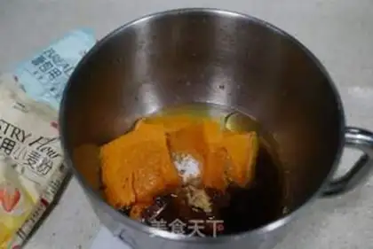 Make Pumpkin cut the buns step 1