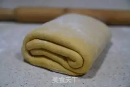 Make Pumpkin cut the buns step 5