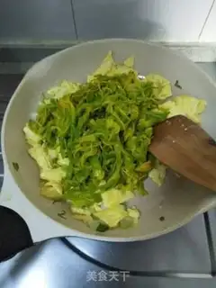 Make Eggs and pickles step 7
