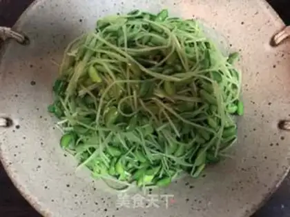 Make Black bean sprouts step 5