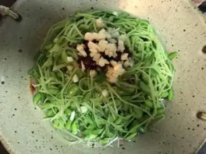 Make Black bean sprouts step 7