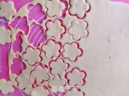 Make A flower snack step 4