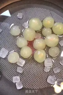Make Grape cans step 3