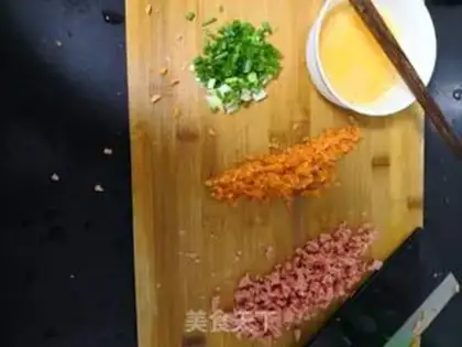 Make Breakfast egg fried rice step 2