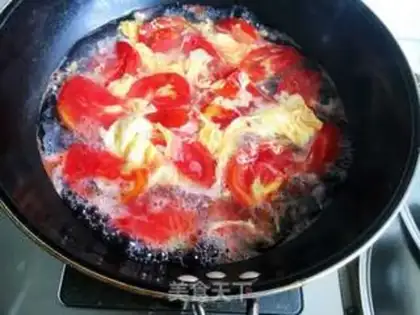 Make Tomato egg soup step 3