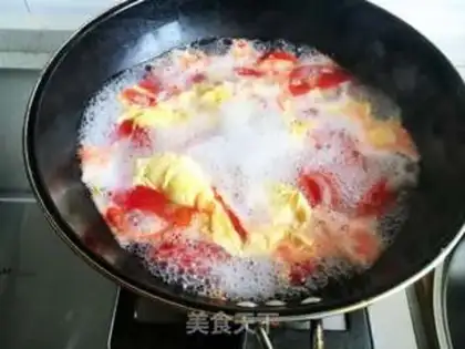 Make Tomato egg soup step 4
