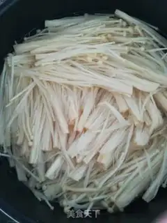 Make Frozen needle mushrooms step 3
