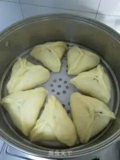 Make Black Sesame Sugar Pumping Triangle step 8