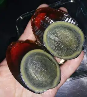 Make Three-coloured eggs step 1